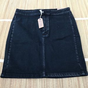 American Eagle Denim Skirt NWT